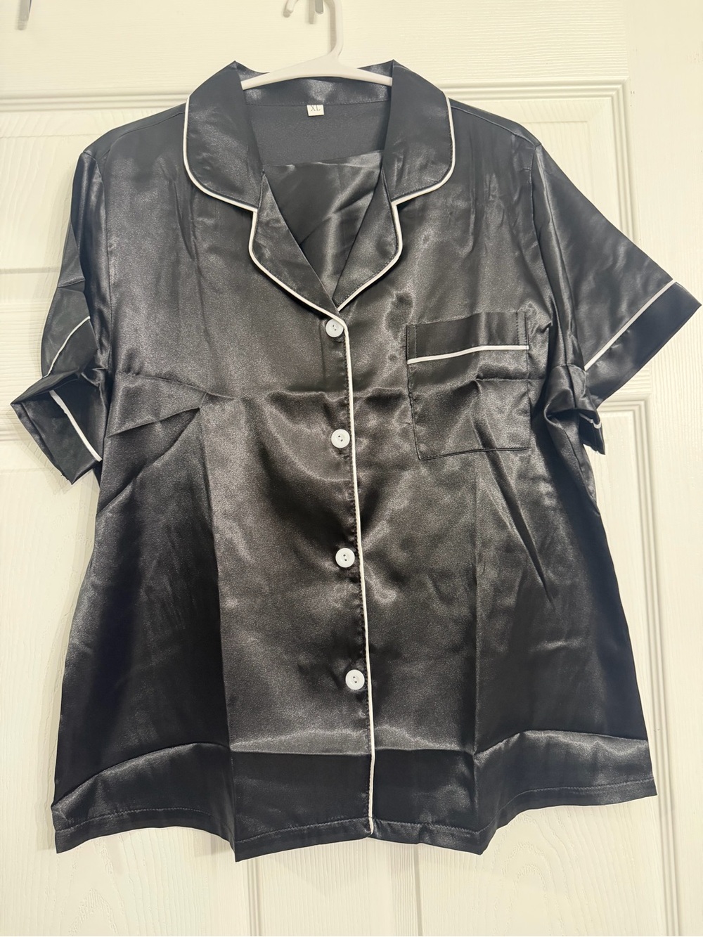 Silky Short Sleeve Women's Pajama Top Set - Black